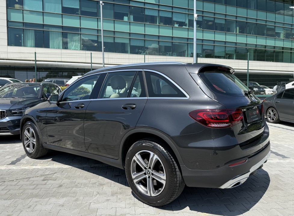 Mercedes-Benz GLC 300 (5)