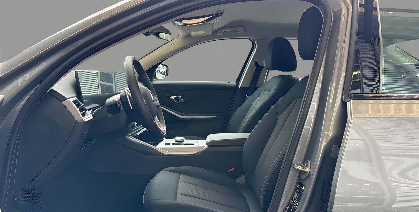 BMW Seria 3 BMW 330e xDrive (4)