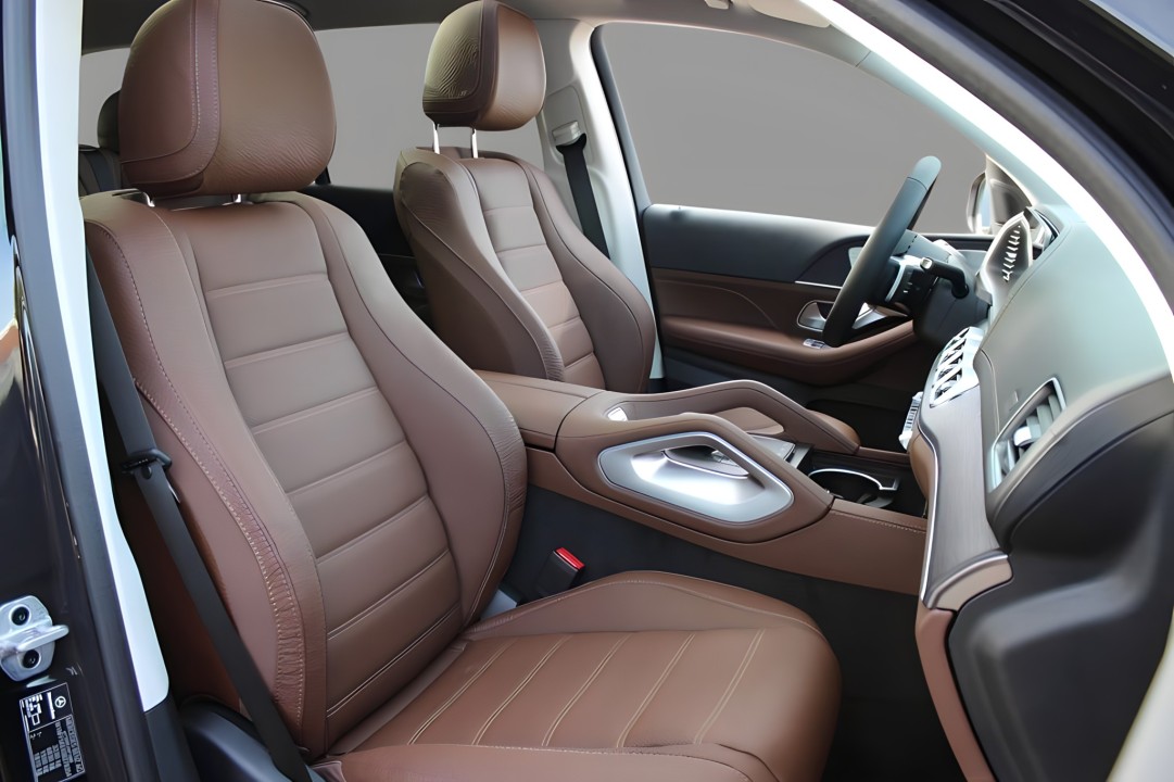 Mercedes-Benz GLS 450 4MATIC - foto 8