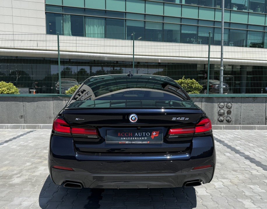 BMW Seria 5 545 e xDrive (4)
