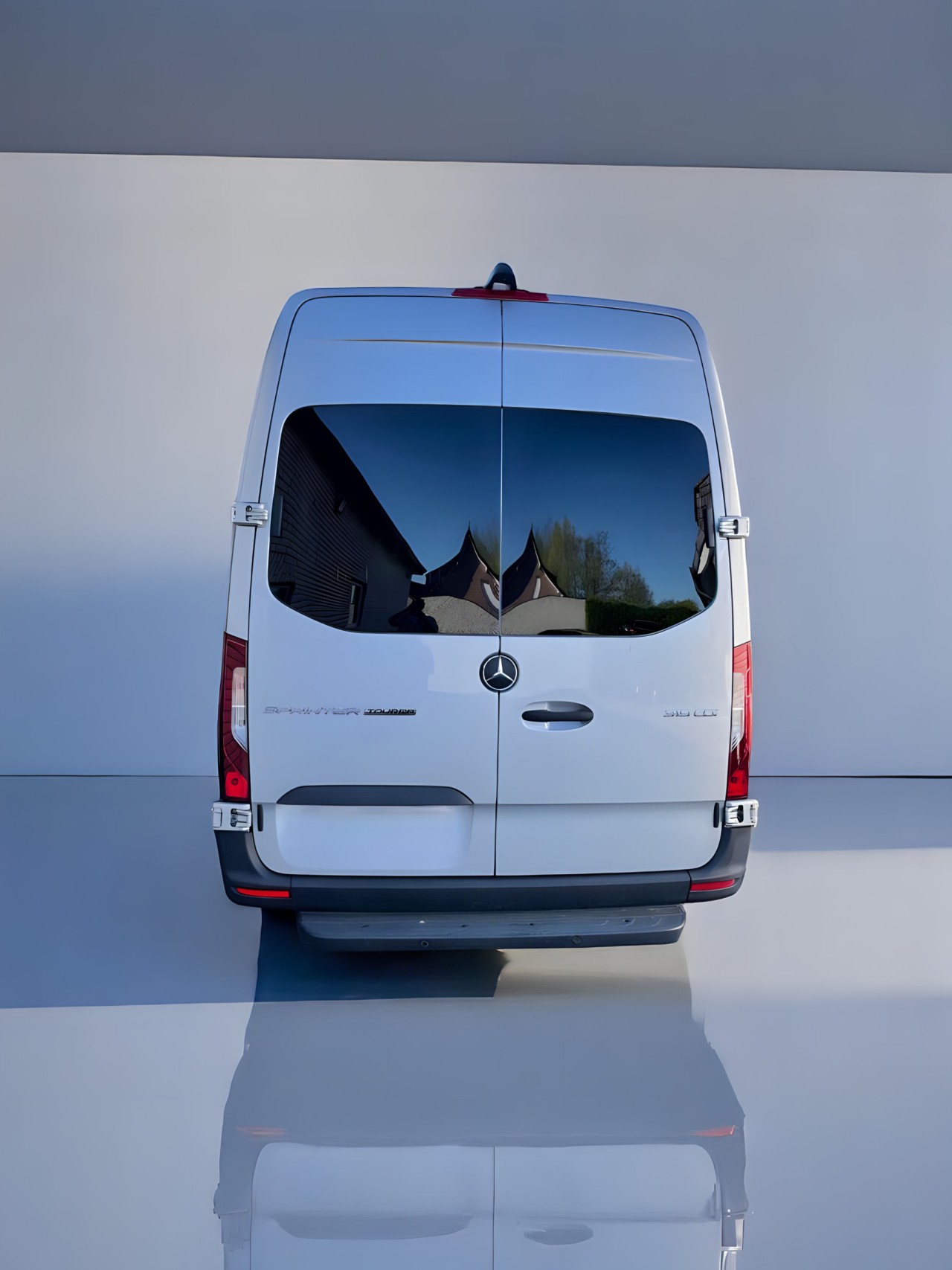 Mercedes-Benz Sprinter Tourer 319 (4)