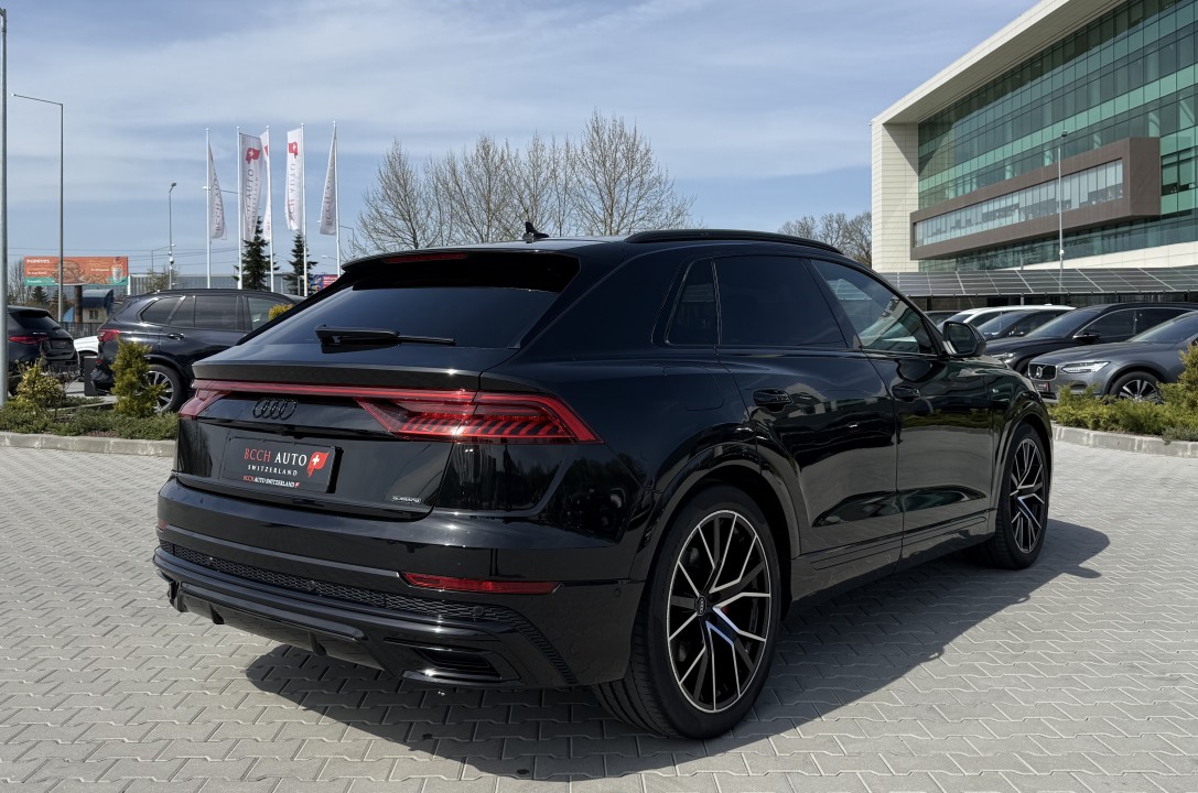 Audi Q8 60 TFSIe quattro tiptronic S-Line (3)