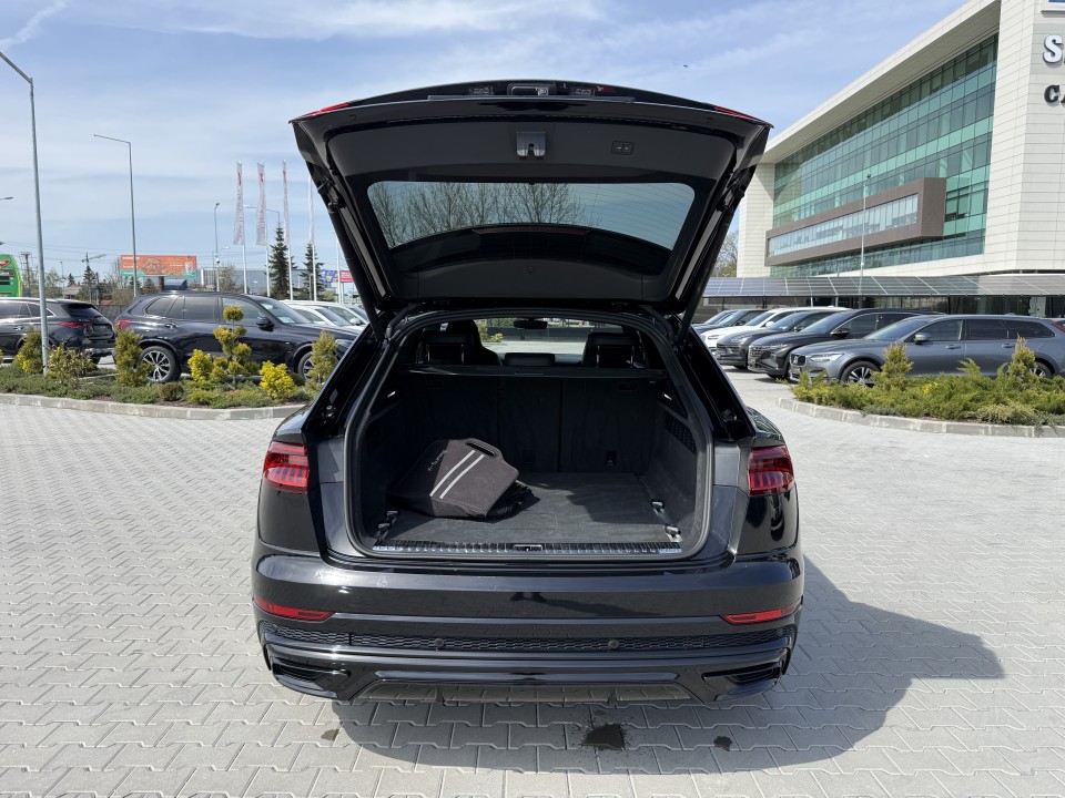 Audi Q8 60 TFSIe quattro tiptronic S-Line - foto 29