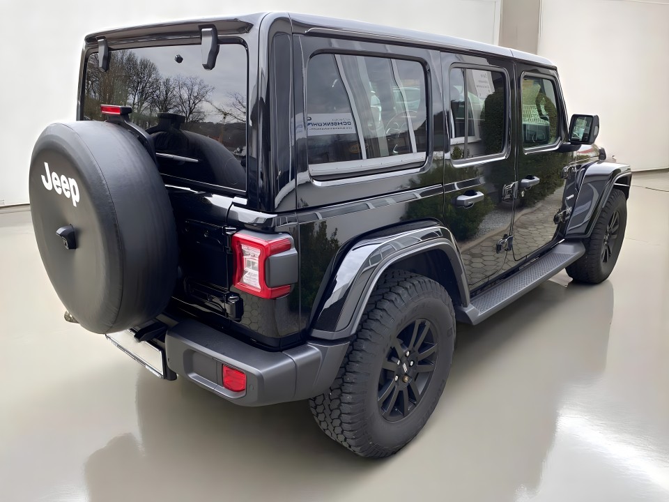 Jeep Wrangler Unlimited Sahara (5)