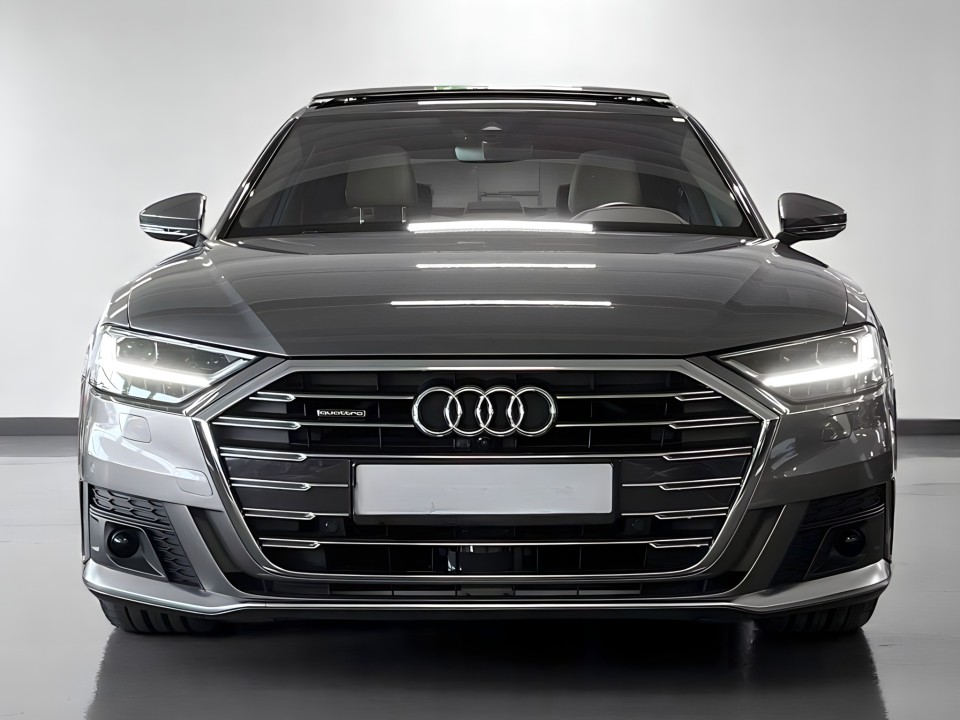 Audi A8 55 TFSI Quattro Tiptronic (4)