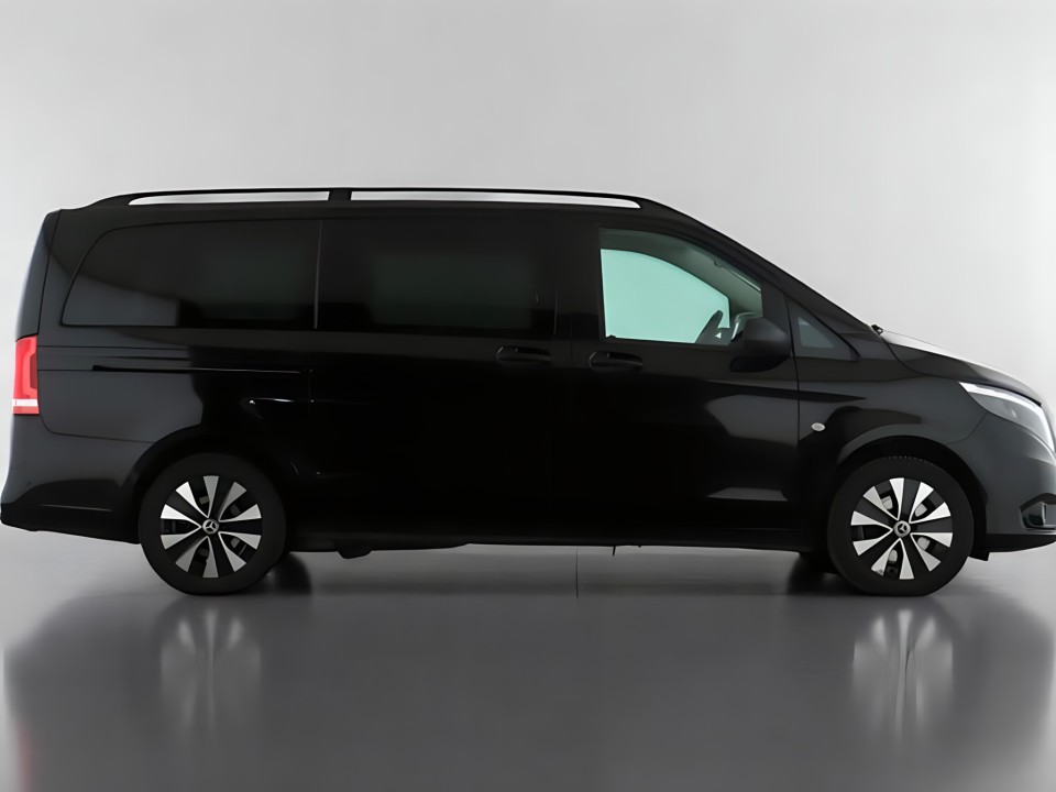 Mercedes-Benz Vito Tourer PRO 119CDI 4MATIC (2)