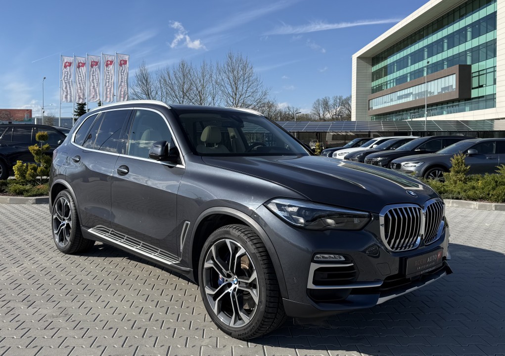 BMW X5 xDrive45e xLine