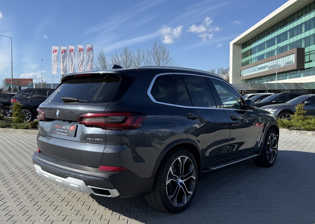 BMW X5 xDrive45e xLine (3)