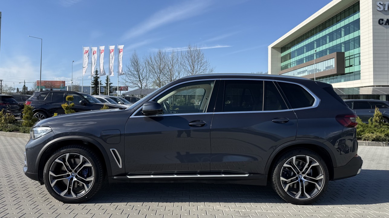 BMW X5 xDrive45e xLine - foto 6