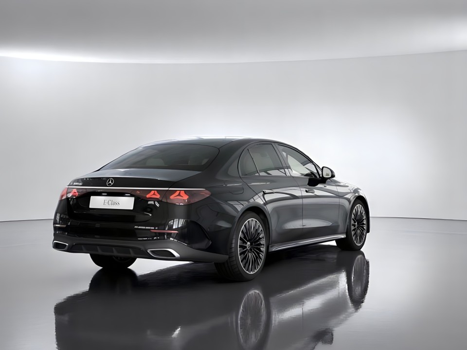 Mercedes-Benz E 300de AMG Line (4)