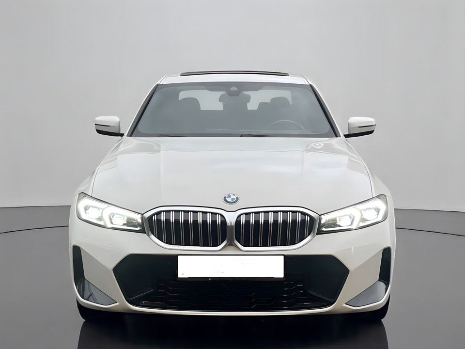 BMW Seria 3 320 i (5)