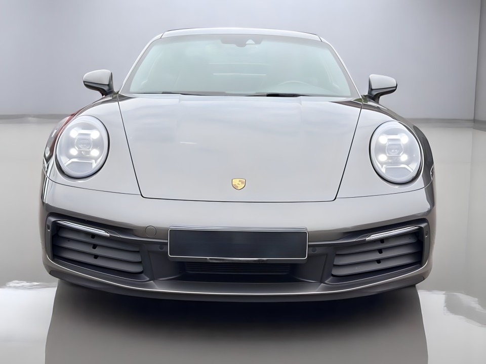 Porsche 911 Carrera (2)