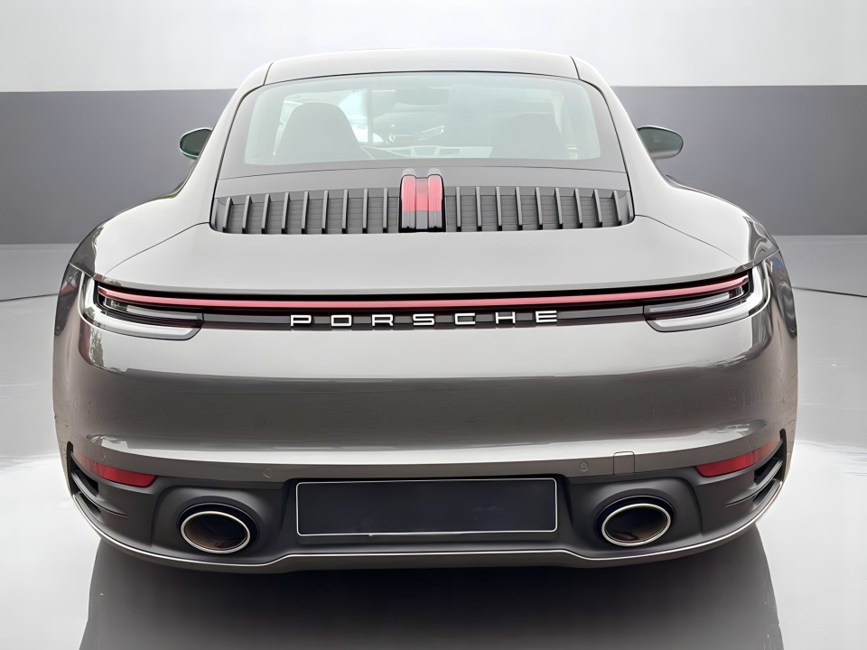 Porsche 911 Carrera (5)