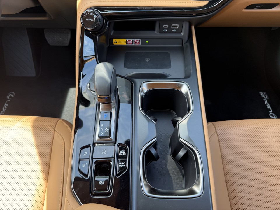 Lexus Seria NX 450h+ AWD - foto 25