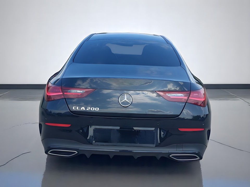 Mercedes-Benz CLA 200 AMG Line (4)