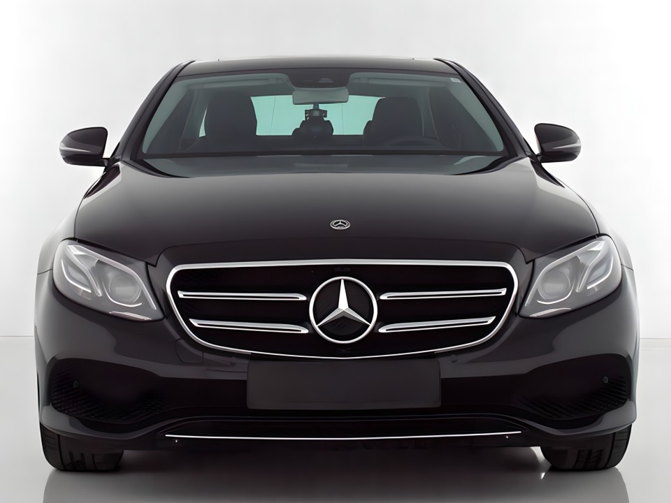 Mercedes-Benz E 300d Avantgarde (2)