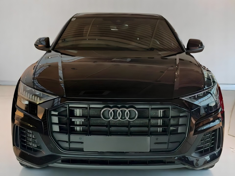 Audi Q8 55TFSIe Quattro Tiptronic (2)