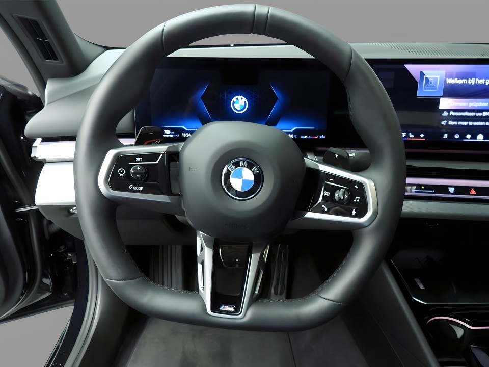 BMW Seria 5 540d xDrive M-Sport - foto 10