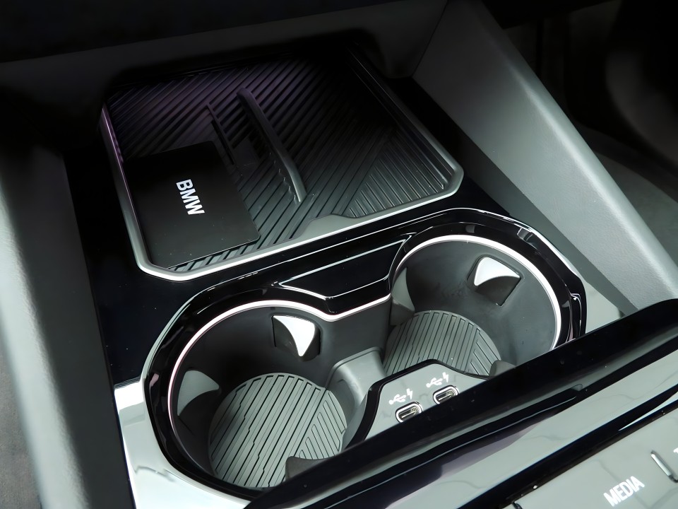 BMW Seria 5 540d xDrive M-Sport - foto 14