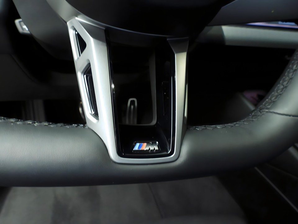 BMW Seria 5 540d xDrive M-Sport - foto 13