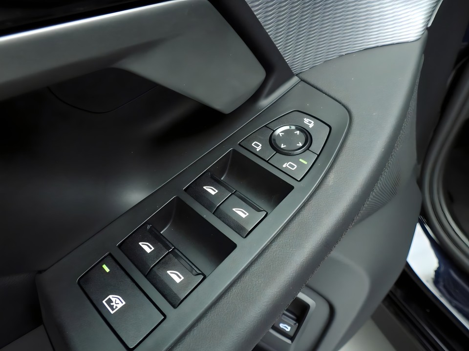 BMW Seria 5 540d xDrive M-Sport - foto 16