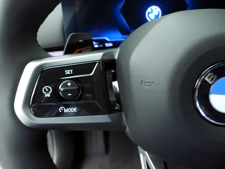 BMW Seria 5 540d xDrive M-Sport - foto 11