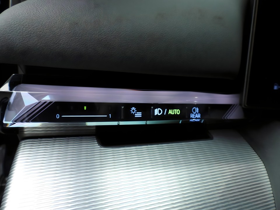 BMW Seria 5 540d xDrive M-Sport - foto 25