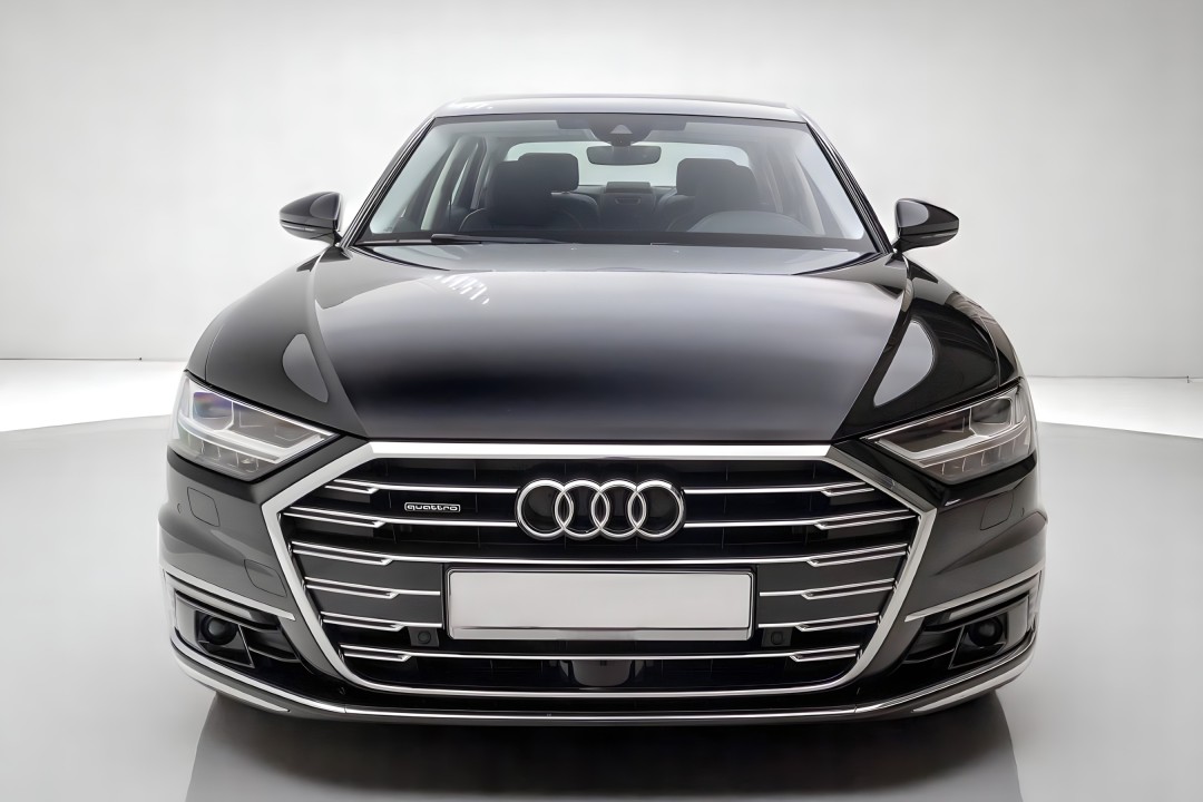 Audi A8 L 60 TFSIe quattro tiptronic (2)