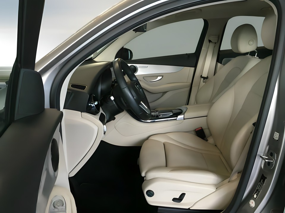 Mercedes-Benz GLC Coupe 200 4MATIC (5)