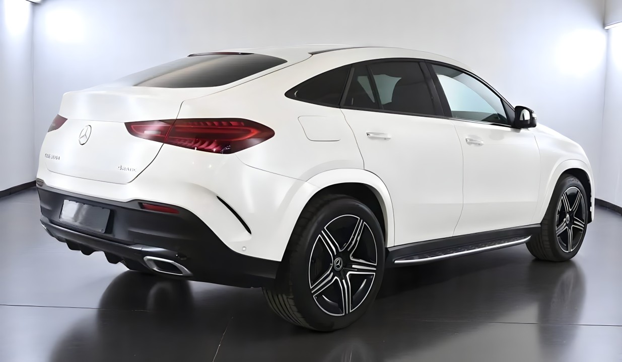 Mercedes-Benz GLE Coupe 300d 4MATIC AMG (3)