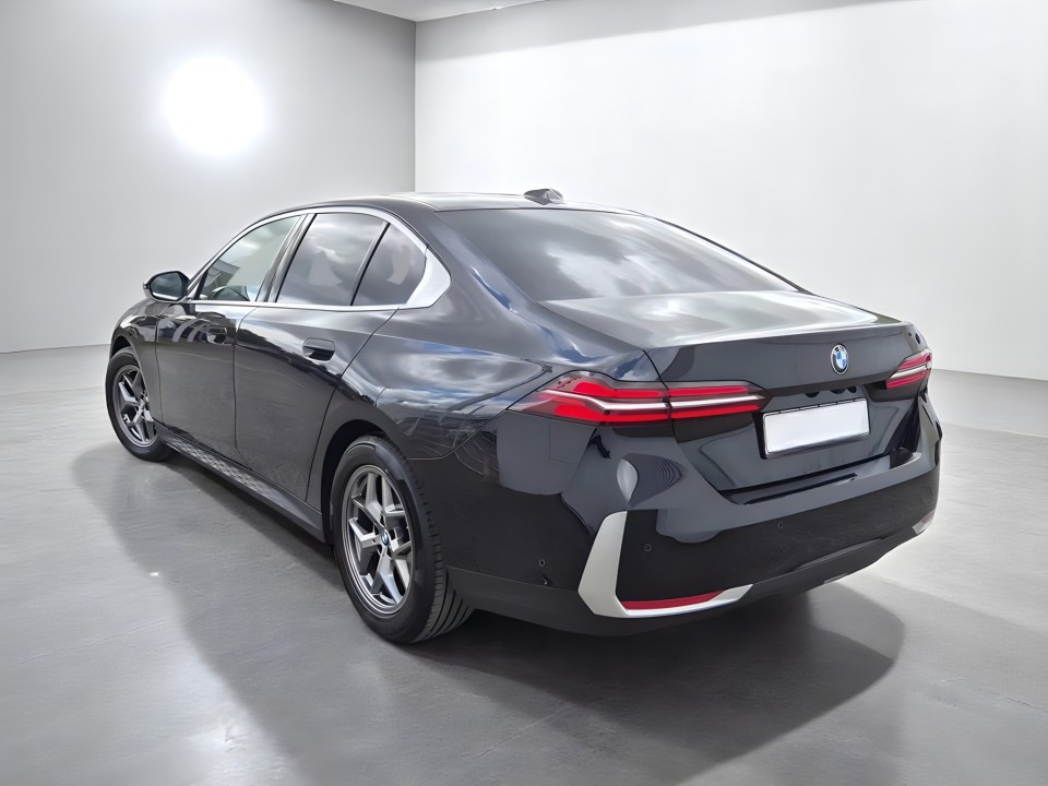 BMW Seria 5 520D XDRIVE (3)