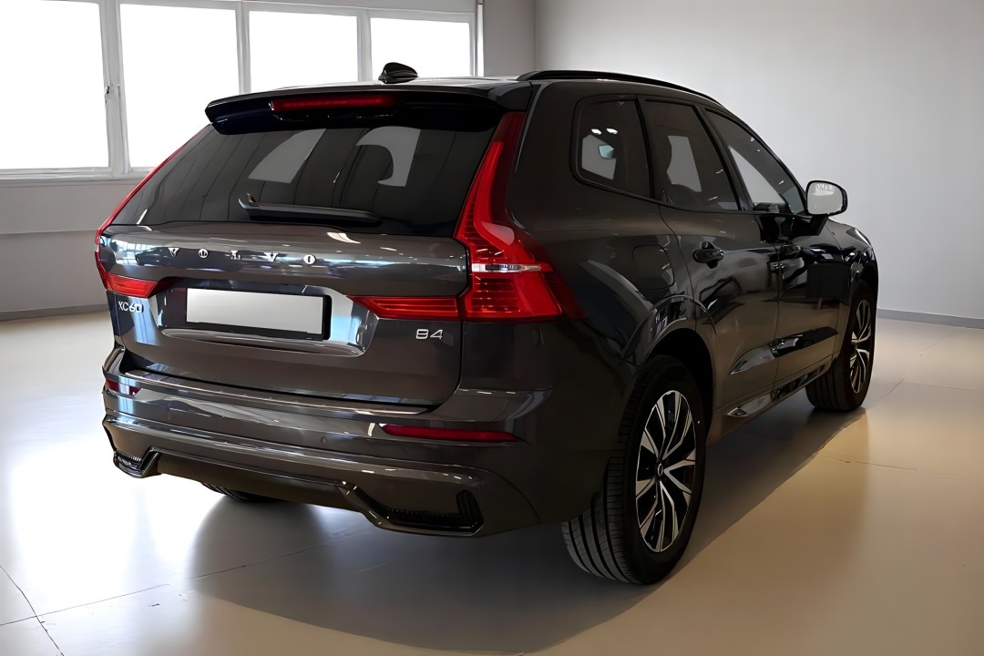 Volvo XC 60 B4 Plus Dark (3)