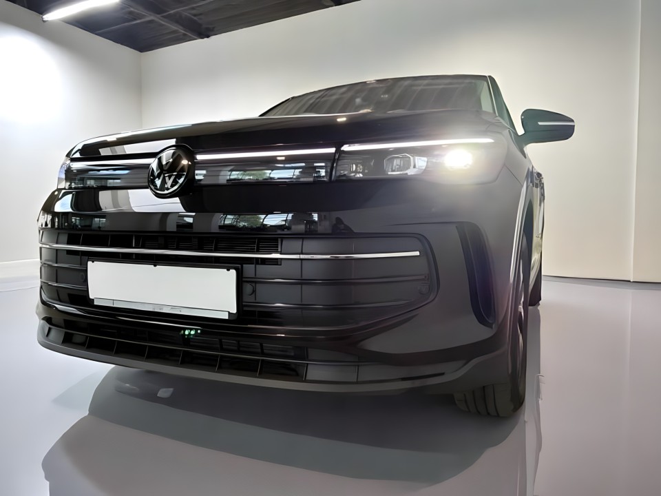 Volkswagen Tiguan Life 2.0TDI DSG 4MOTION (4)