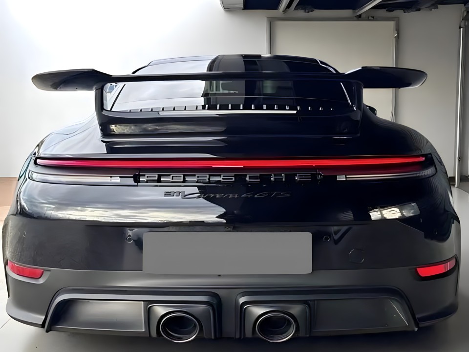 Porsche 911 Carrera 4 GTS (4)