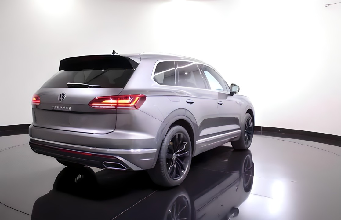 Volkswagen Touareg 3.0 TDI Elegance (2)