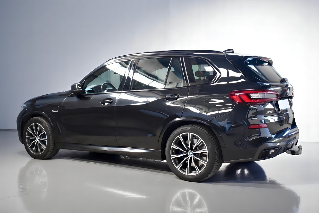 BMW X5 xDrive45e M-Sport (5)