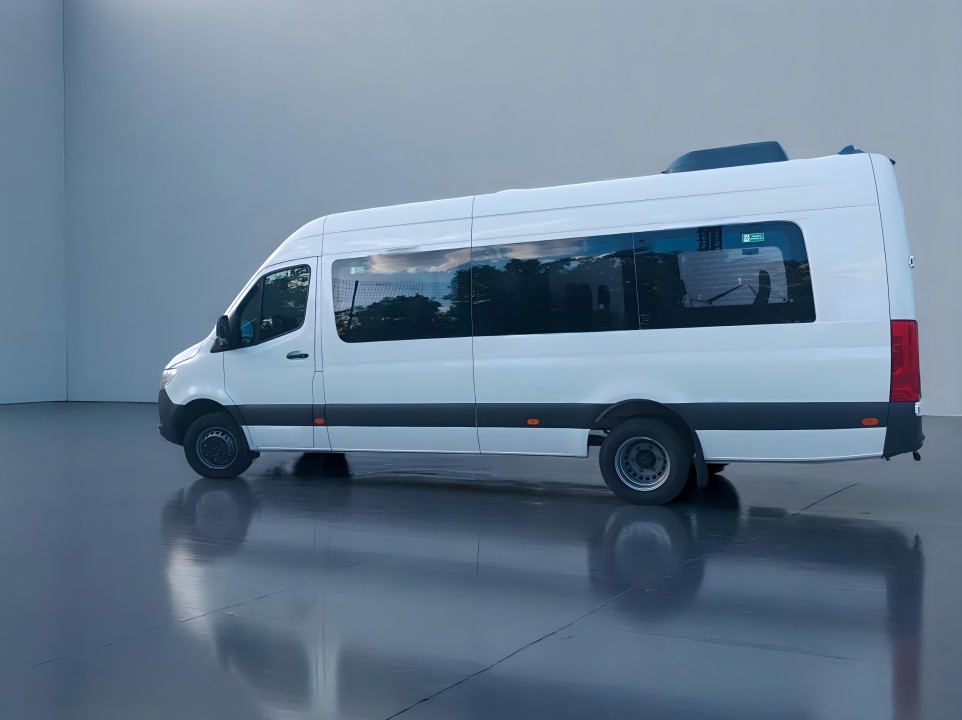 Mercedes-Benz Sprinter 517CDI (2)