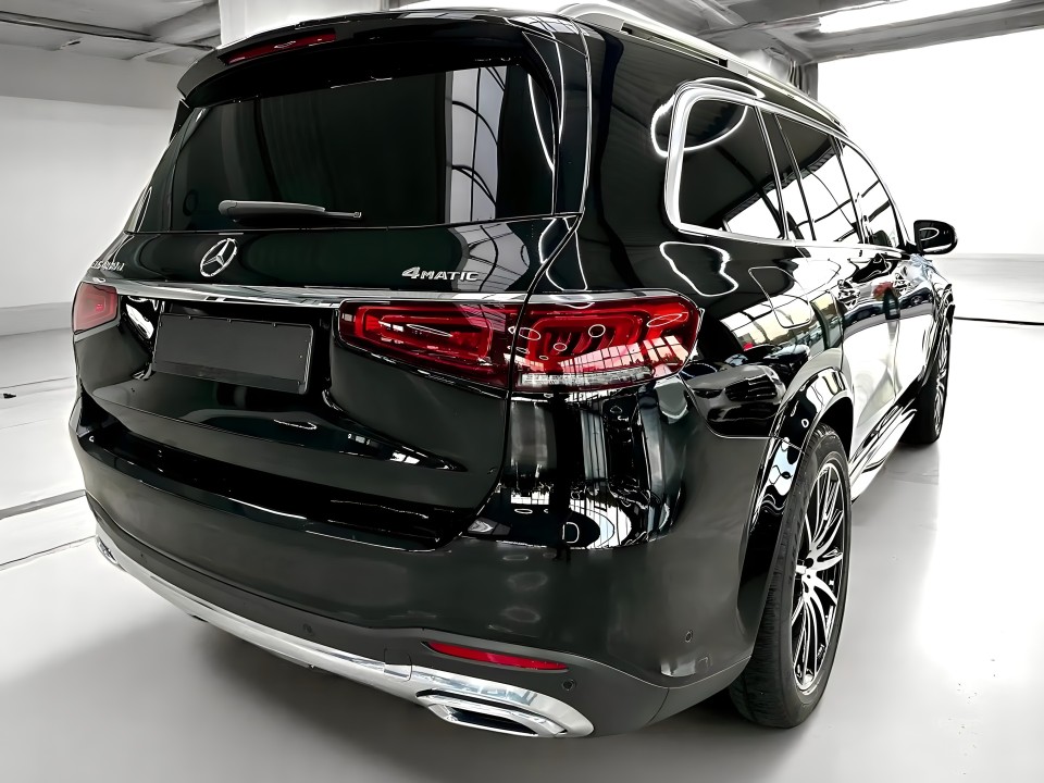 Mercedes-Benz GLS 400d 4MATIC AMG (2)