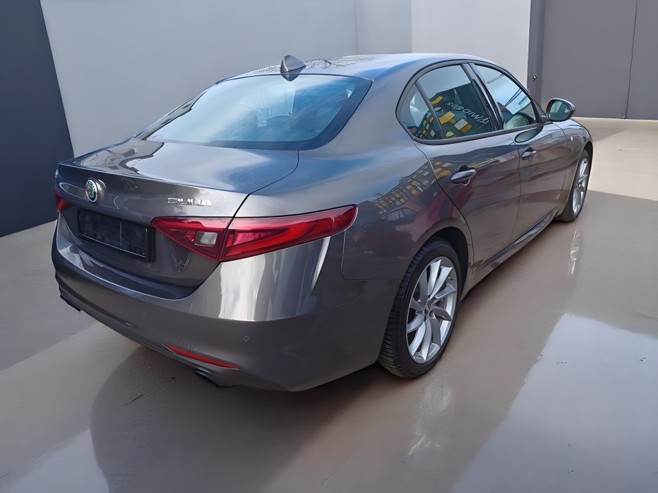 Alfa Romeo Giulia Turbo (3)