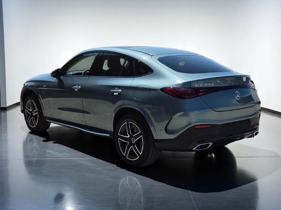 Mercedes-Benz GLC Coupe 300e 4MATIC AMG Line (5)