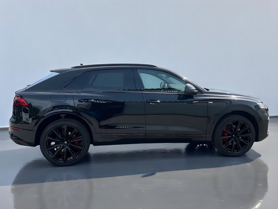 Audi Q8 50 TDI Quattro S-line (2)