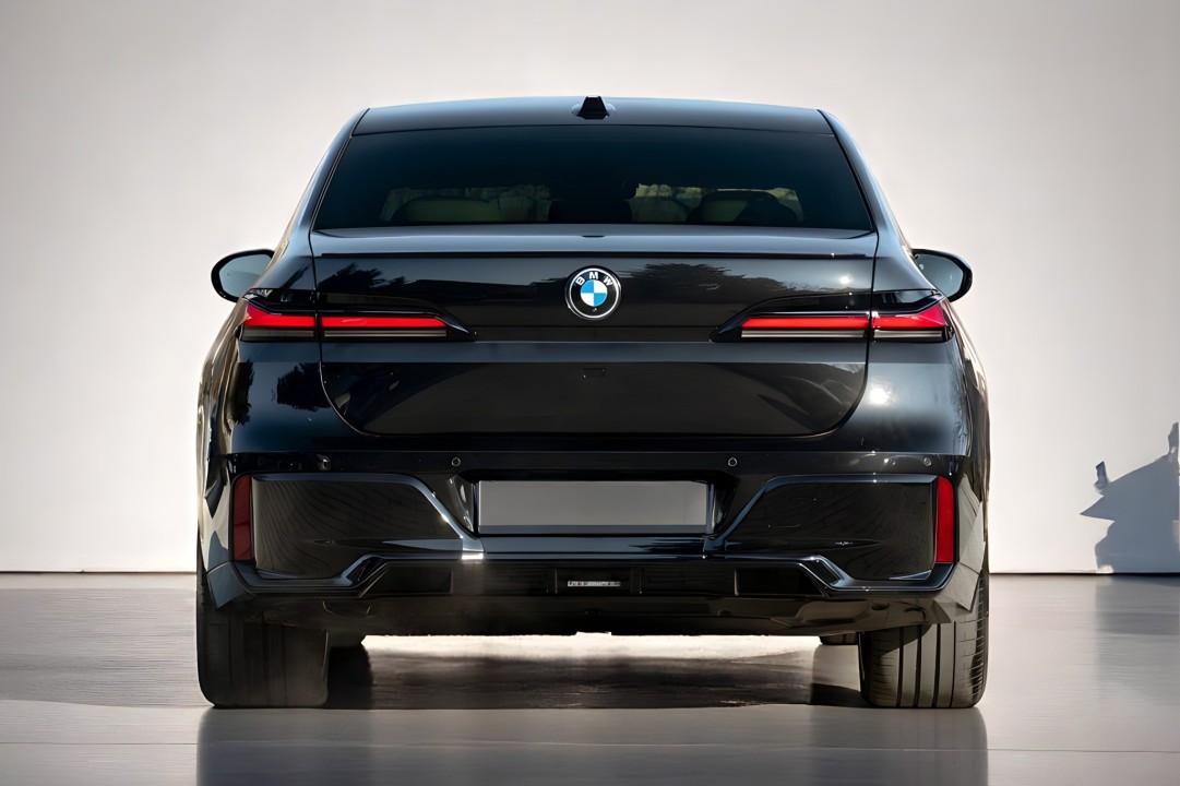 BMW Seria 7 740d xDrive M-Sport (3)