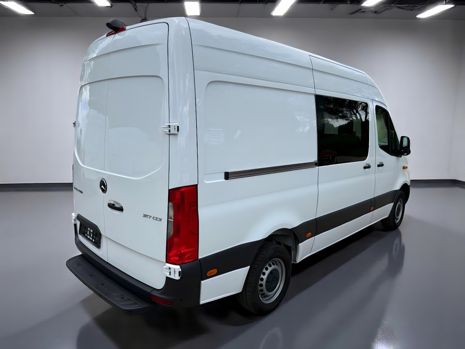 Mercedes-Benz Sprinter 317 CDI (2)