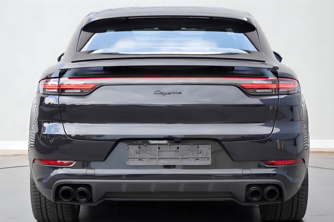 Porsche Cayenne Coupe E-Hybrid (5)