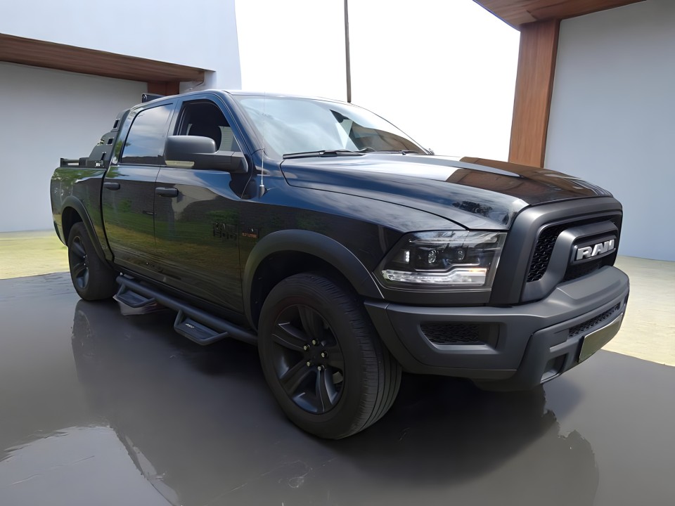 Dodge RAM 1500 SLT V8 (2)
