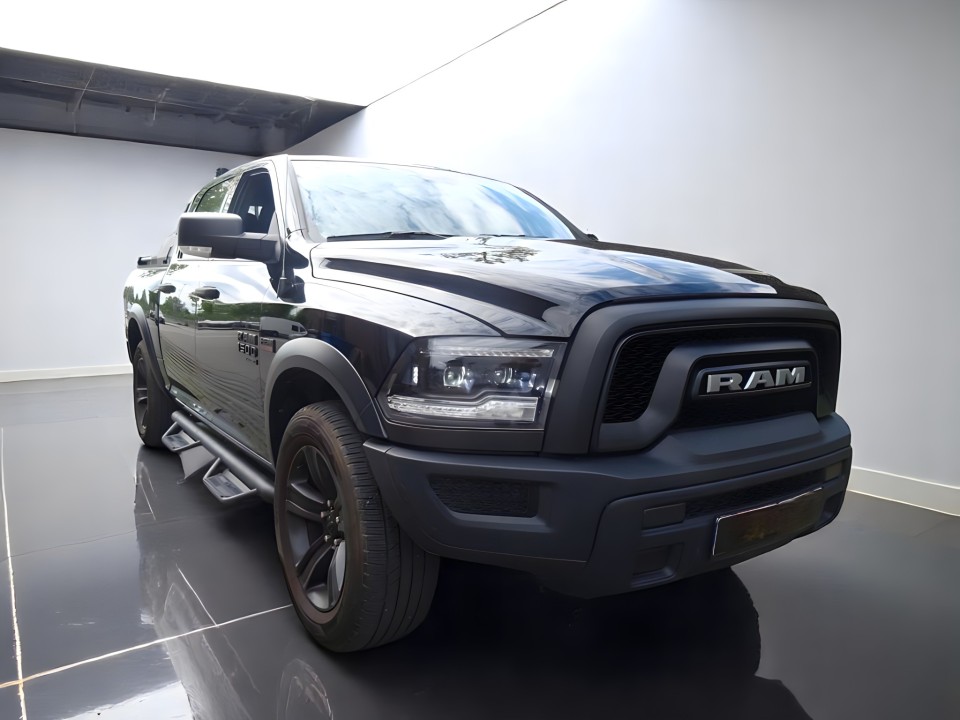 Dodge RAM 1500 SLT V8