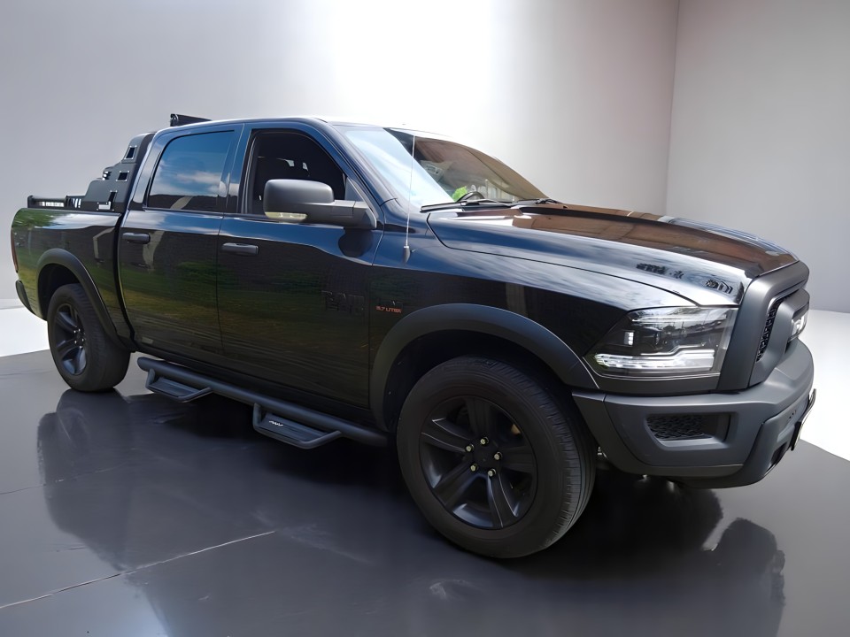 Dodge RAM 1500 SLT V8 (4)