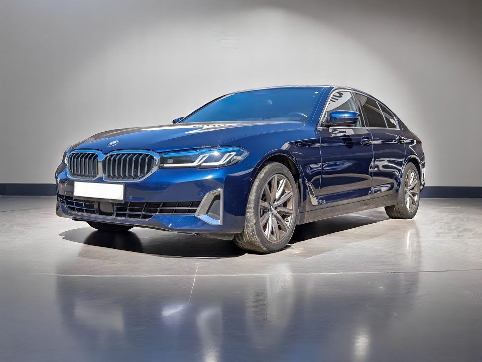BMW Seria 5 540i xDrive Luxury Line