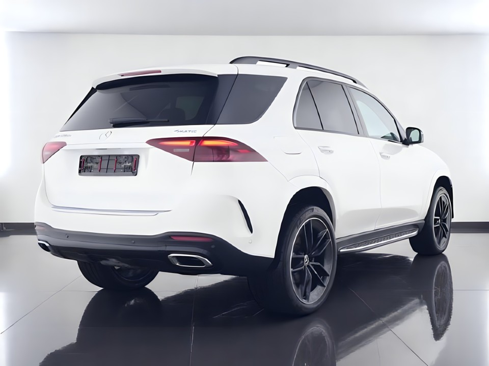 Mercedes-Benz GLE 400e 4MATIC AMG (2)