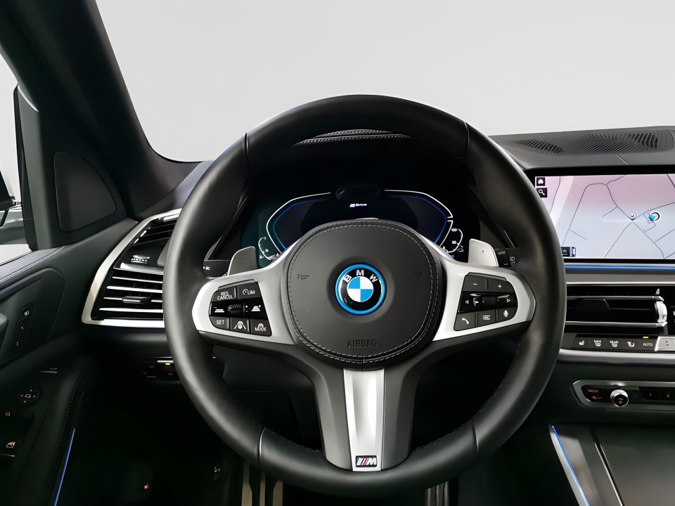 BMW X5 xDrive45e M-Sport (4)